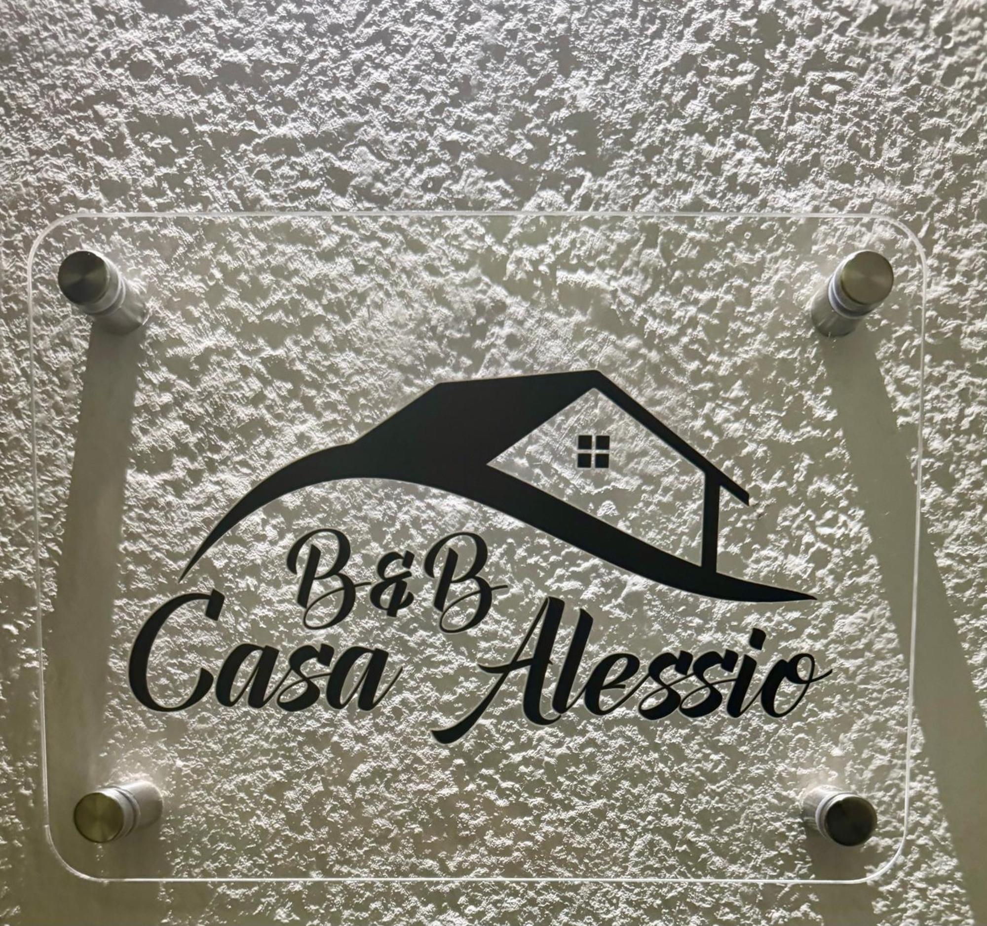 Casa Alessio - Elegante Appartamento Nel Cuore Di Чезано Мадерно Екстериор снимка